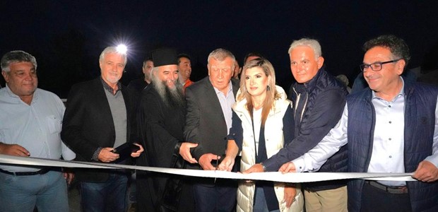 Εγκαινιάστηκε το γήπεδο στίβου στην Νίκαια